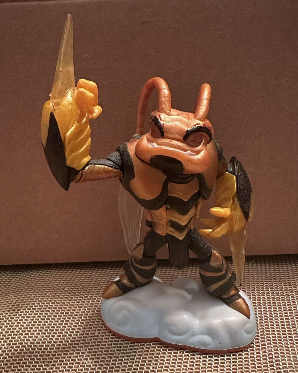 Activision Skylanders GIANTS Character Figure: SWARM (Orange Base) Bee Air EUC
